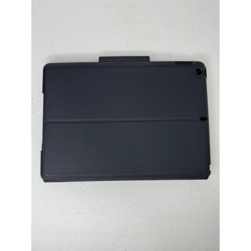 iPad case - Logitech ‎ Slim Case - Black  - 7th, 8th and 9th generation